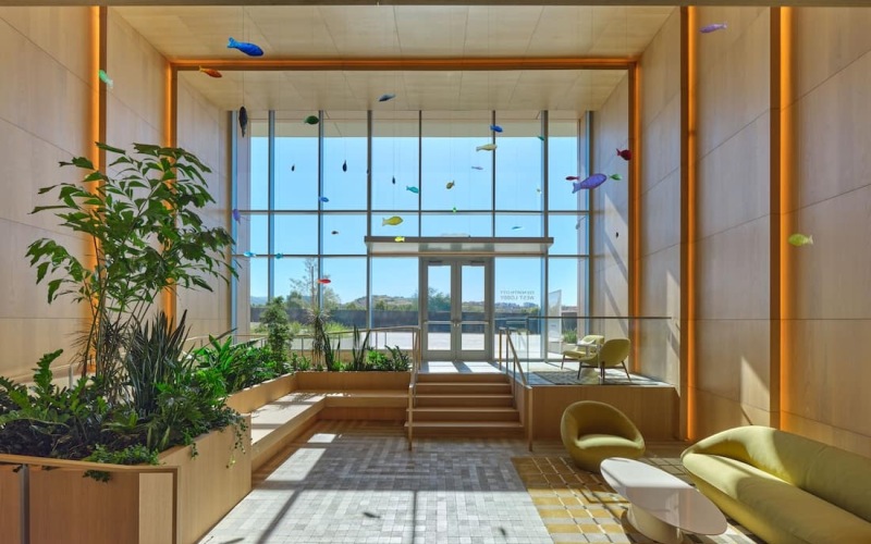 lounge area with colorful decor